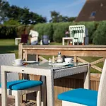 Tom's Hus Hotel Heiligenhafen