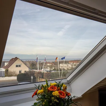 Tom's Hus 3*