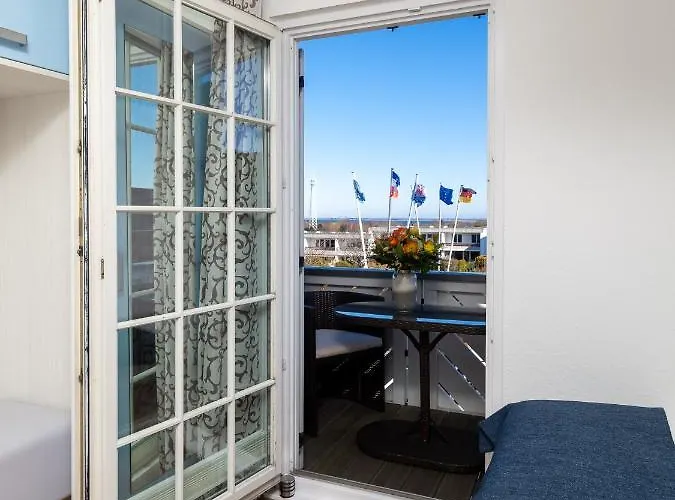 Tom's Hus ホテル 3*