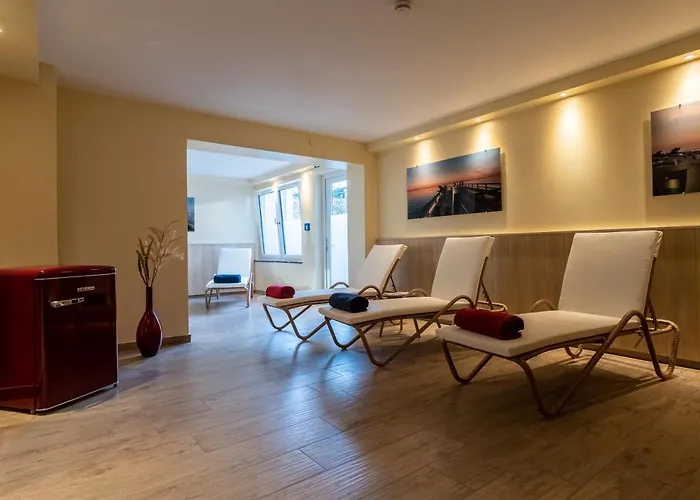 Tom's Hus ホテル 3*